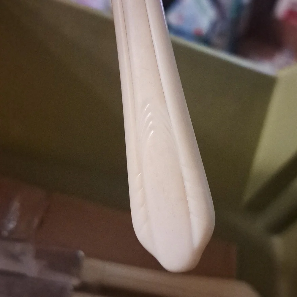 6 table knives white plastic handles good used condition